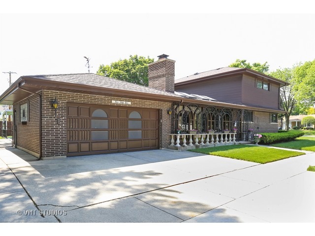 464 E Adams St, Elmhurst, IL 60126 photo 1