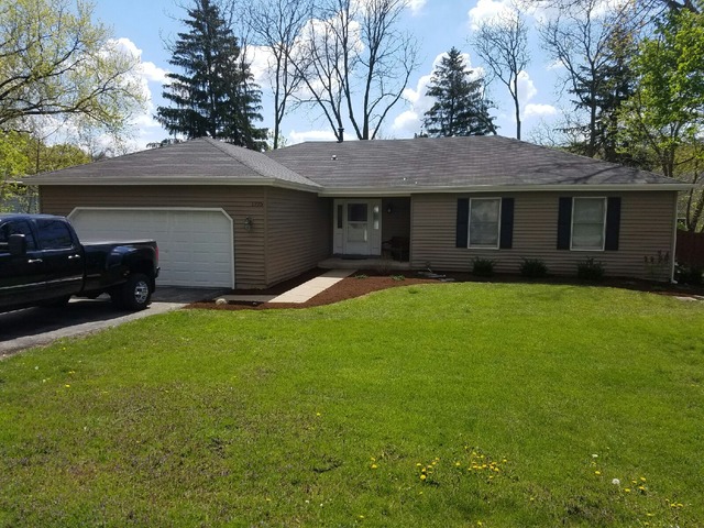 1325 N Harrison St, Algonquin, IL 60102 photo 2
