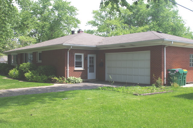 457 W Green Dr, Wheeling, IL 60090 photo 2