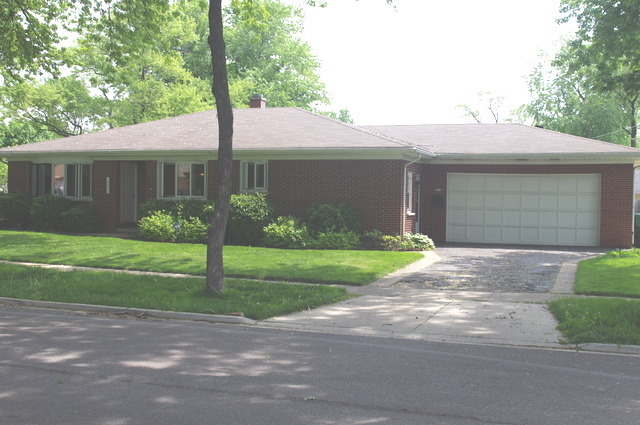 457 W Green Dr, Wheeling, IL 60090 photo 1