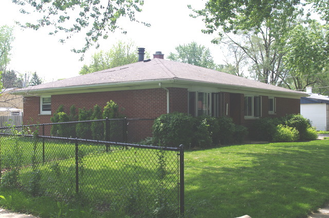 457 W Green Dr, Wheeling, IL 60090 photo 3