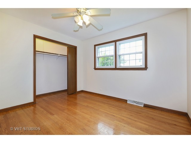 2170 Pratt Ave, Des Plaines, IL 60018 photo 10