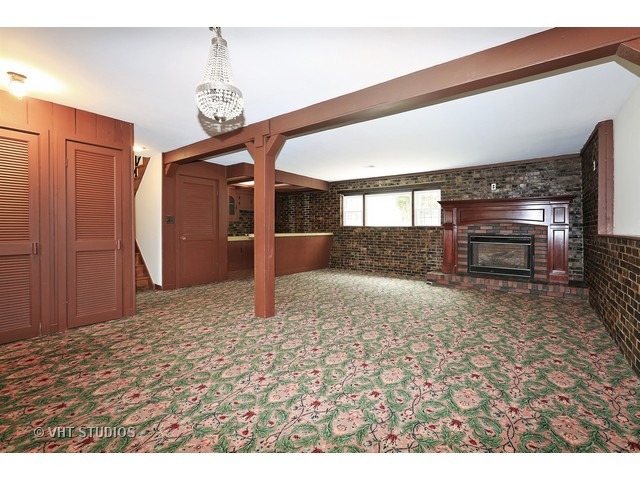 2170 Pratt Ave, Des Plaines, IL 60018 photo 8
