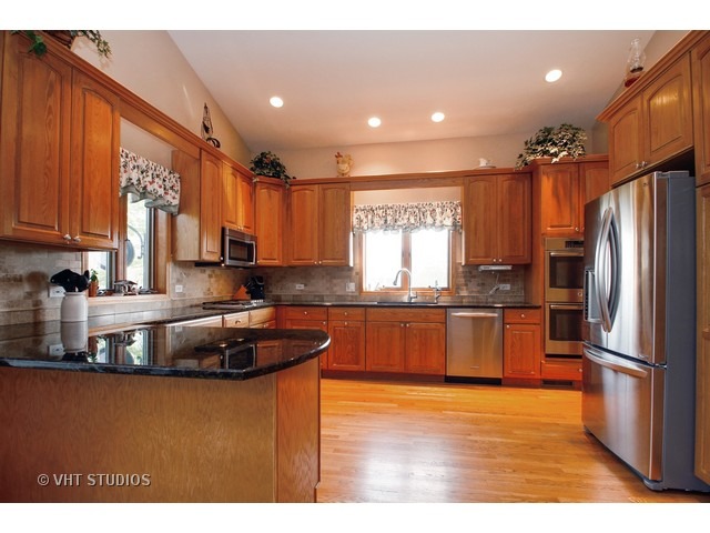 401 Kings Way, Mchenry, IL 60051 photo 3