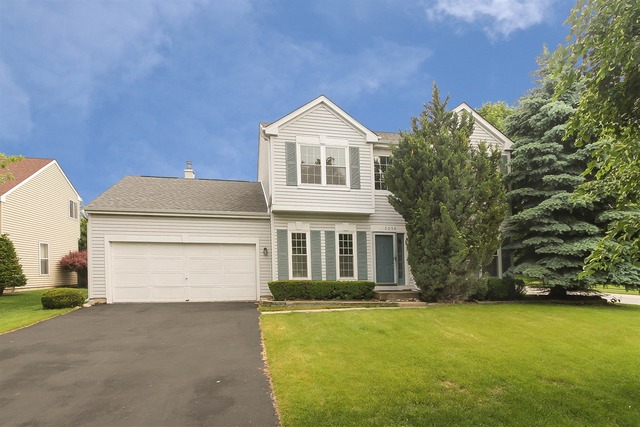 2050 Westridge Blvd, Bartlett, IL 60103 photo 1