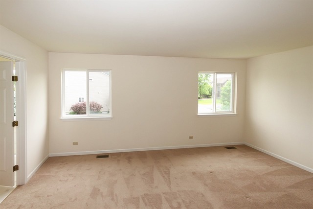 2050 Westridge Blvd, Bartlett, IL 60103 photo 14