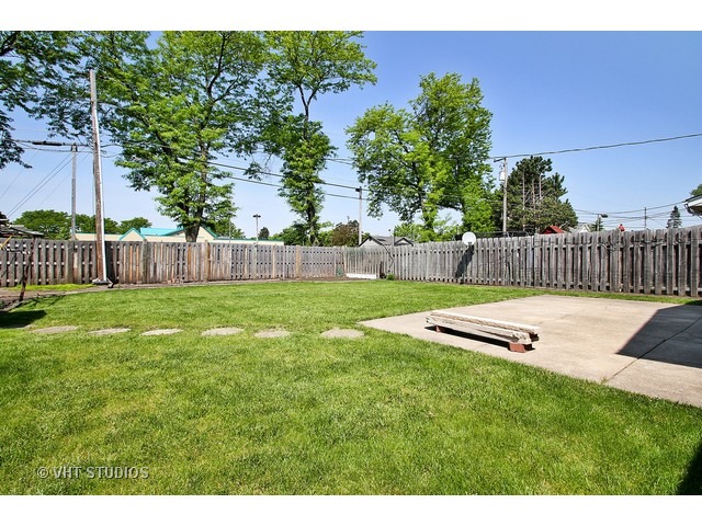 1572 Webster Ln, Des Plaines, IL 60018 photo 16