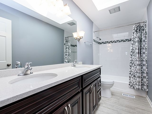 1002 Dorset Dr, Wheaton, IL 60189 photo 17