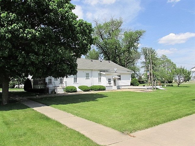 502 E 4th St, Long Point, IL 61333 photo 18