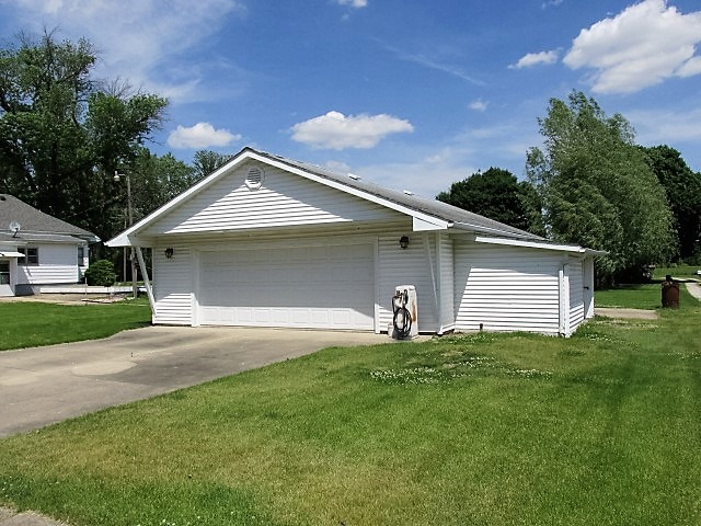 502 E 4th St, Long Point, IL 61333 photo 21