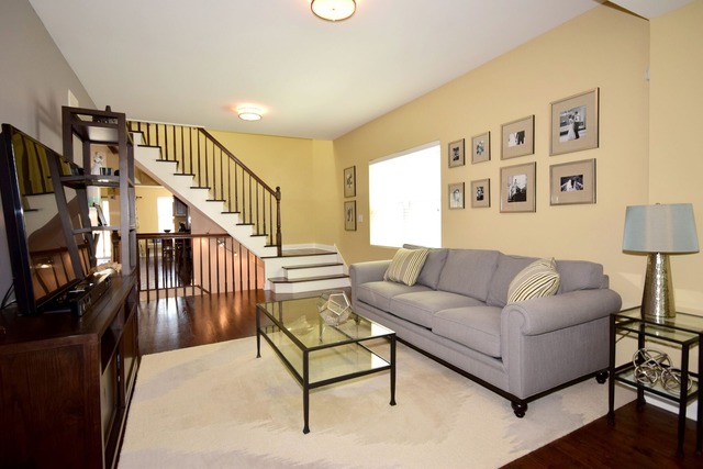 5613 N Mason Ave, Chicago, IL 60646 photo 2