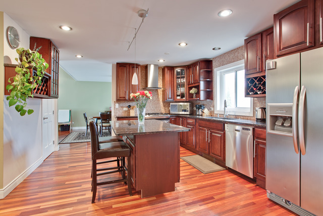 708 Kristy Ln, Wheeling, IL 60090 photo 9