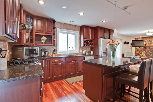 708 Kristy Ln, Wheeling, IL 60090 photo 8