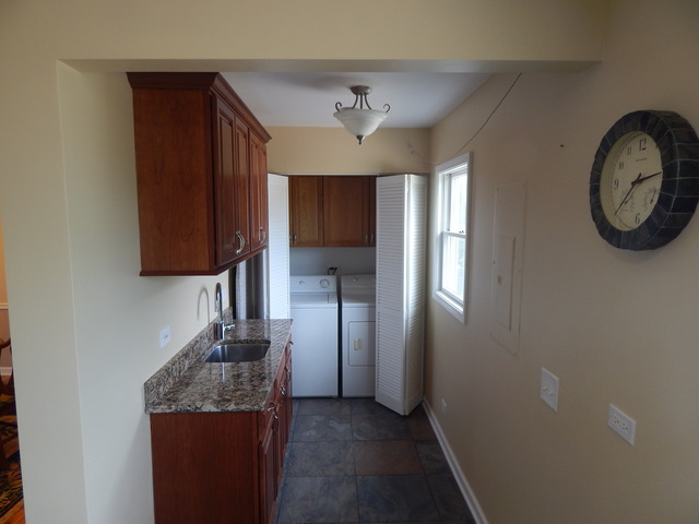 222 E Berkley Ln, Hoffman Estates, IL 60169 photo 8