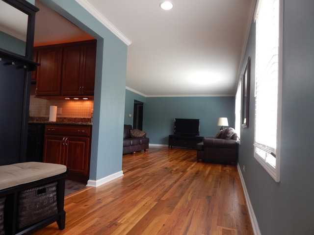 222 E Berkley Ln, Hoffman Estates, IL 60169 photo 4