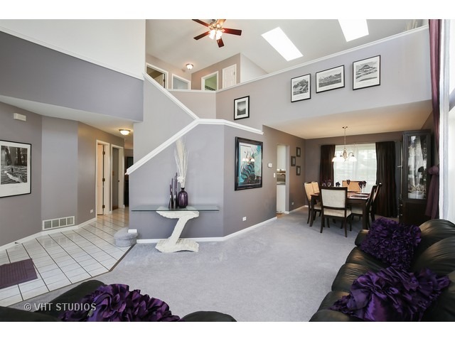 1792 Penny Ln, Bartlett, IL 60103 photo 3