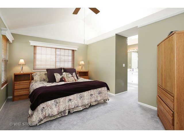 1792 Penny Ln, Bartlett, IL 60103 photo 14