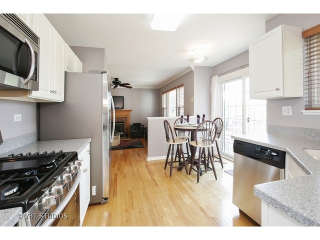 1792 Penny Ln, Bartlett, IL 60103 photo 7