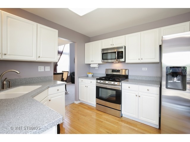 1792 Penny Ln, Bartlett, IL 60103 photo 6