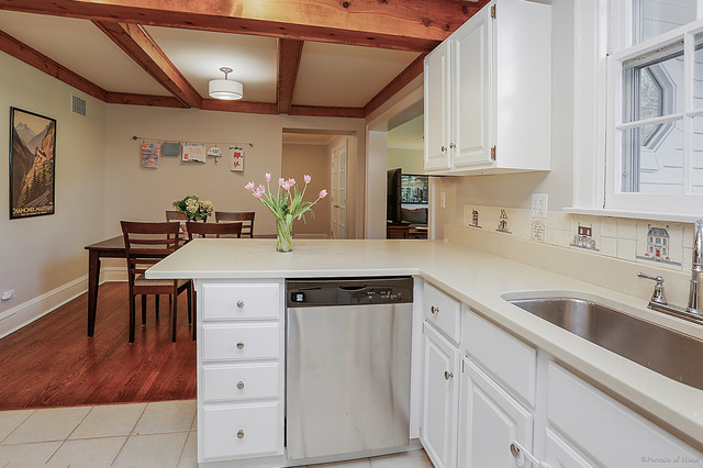 1007 Lexington St, Wheaton, IL 60187 photo 8