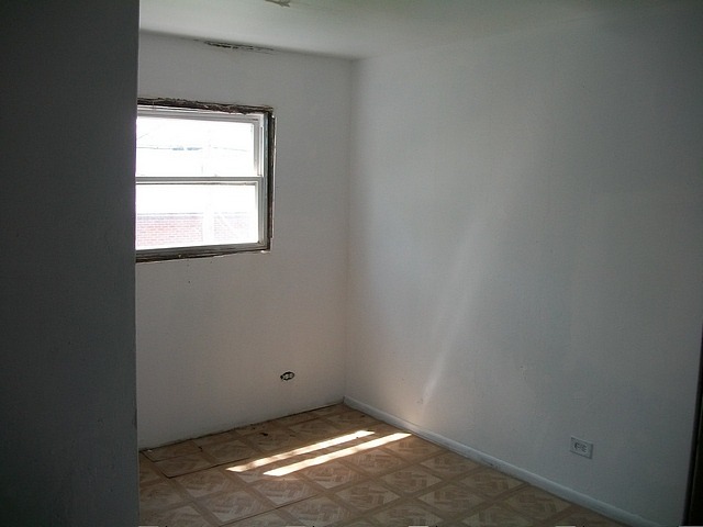 1045 E 93rd St, Chicago, IL 60619 photo 10
