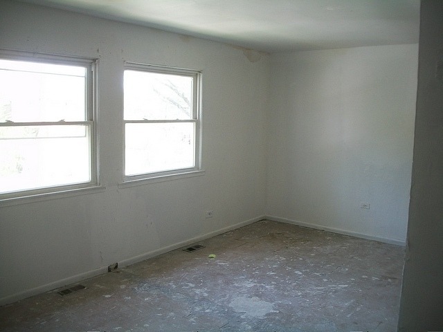 1045 E 93rd St, Chicago, IL 60619 photo 9