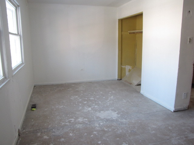 1045 E 93rd St, Chicago, IL 60619 photo 14