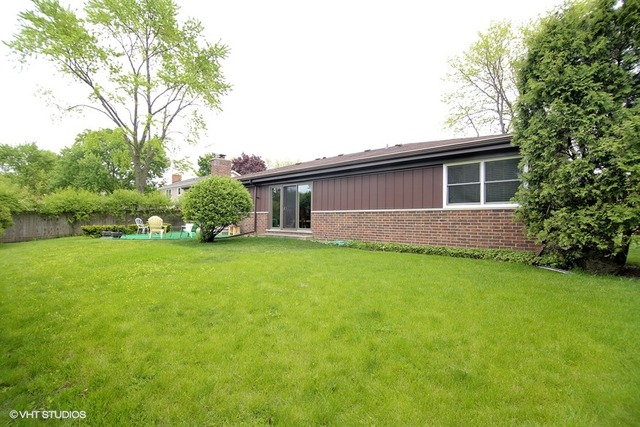 2844 Manor Dr, Northbrook, IL 60062 photo 23