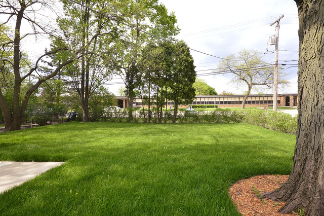 740 E Golf Rd, Des Plaines, IL 60016 photo 16