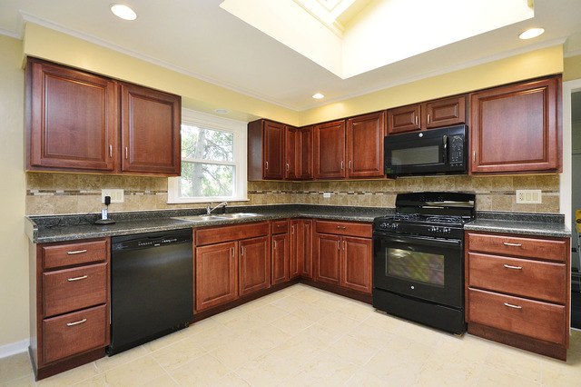 740 E Golf Rd, Des Plaines, IL 60016 photo 7