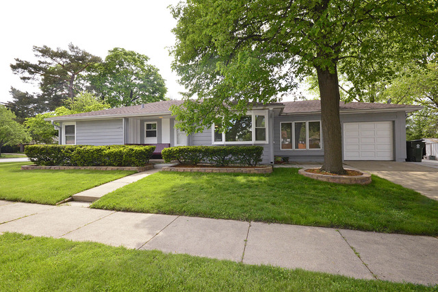 740 E Golf Rd, Des Plaines, IL 60016 photo 1