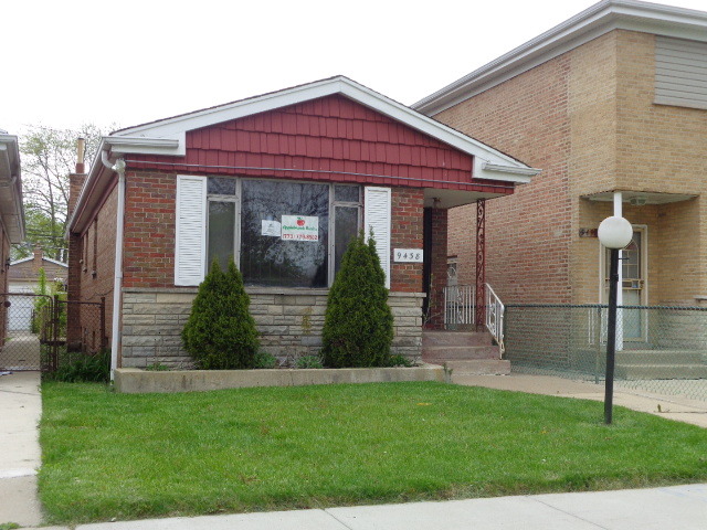 9438 S Lowe Ave, Chicago, IL 60620 photo 1