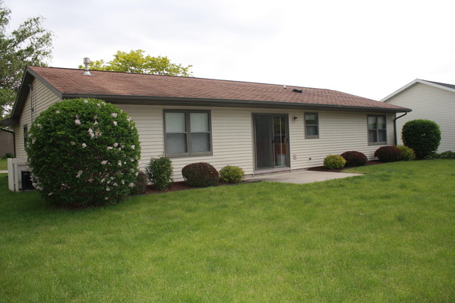 1404 Phyllis Dr, Dixon, IL 61021 photo 8