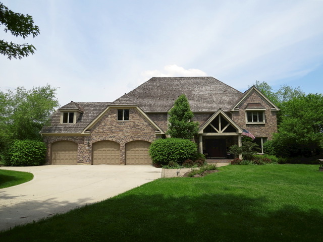 320 Bay Rd, Mchenry, IL 60051 photo 1