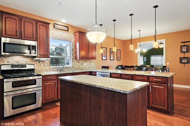 25806 Campbell Ln, Plainfield, IL 60585 photo 8