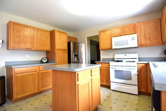 2708 Sierra Ave, Plainfield, IL 60586 photo 7