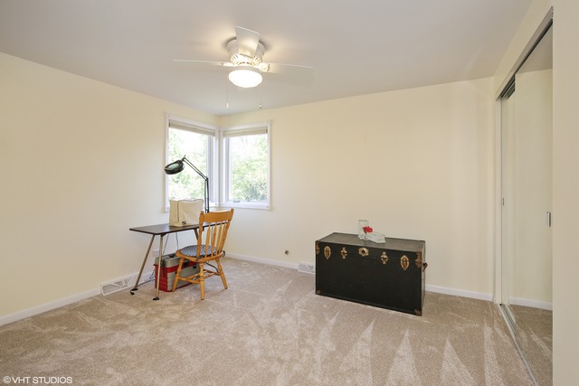 1165 Concord Ln, Hoffman Estates, IL 60192 photo 15
