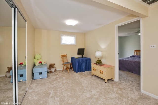 1165 Concord Ln, Hoffman Estates, IL 60192 photo 13