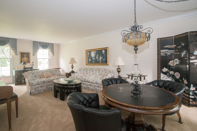 153 E Thompson Dr, Wheaton, IL 60189 photo 4
