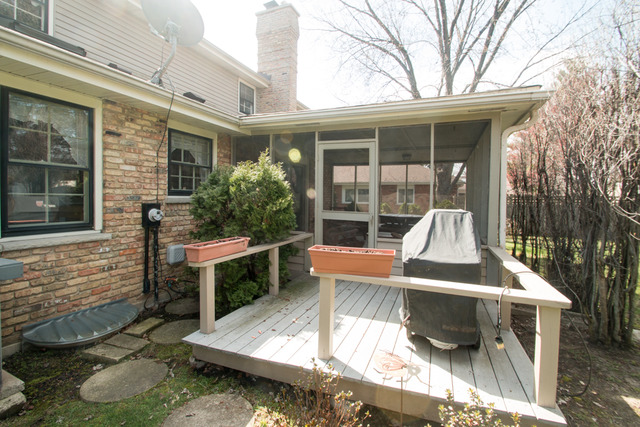153 E Thompson Dr, Wheaton, IL 60189 photo 24