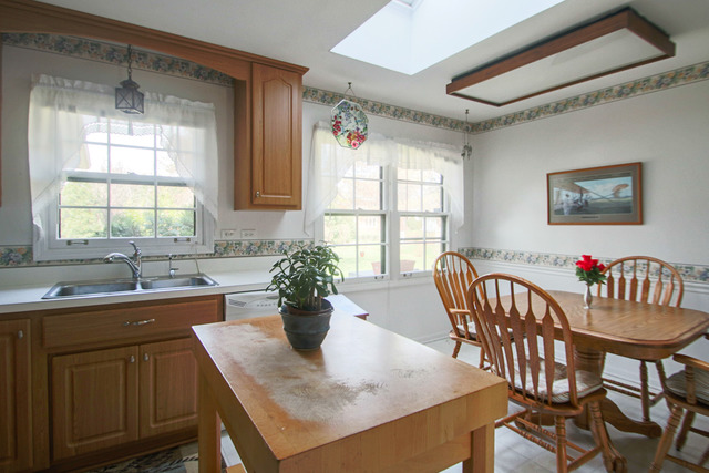 153 E Thompson Dr, Wheaton, IL 60189 photo 7