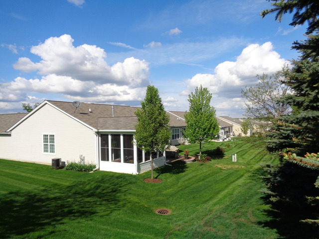 2881 Cascade Falls Cir, Elgin, IL 60124 photo 4