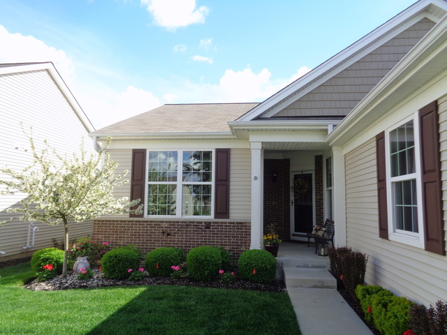 2881 Cascade Falls Cir, Elgin, IL 60124 photo 2