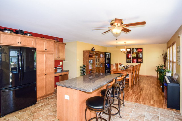 2311 Timber Trl, Plainfield, IL 60586 photo 5