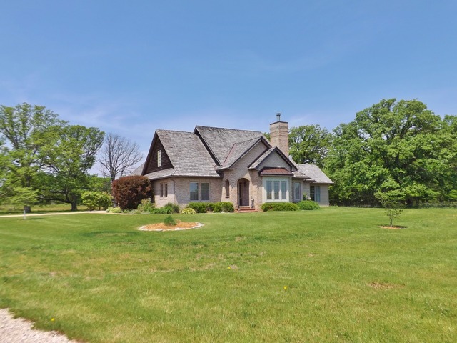 2775 S Gorman Rd, Mazon, IL 60444 photo 1