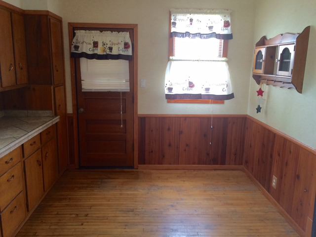 746 Wright St, La Salle, IL 61301 photo 3