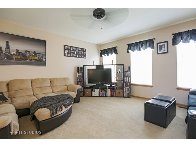 2088 William Dr, Montgomery, IL 60538 photo 4