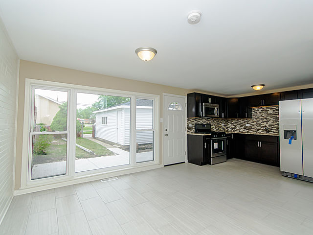 1320 E 87th St, Chicago, IL 60619 photo 4