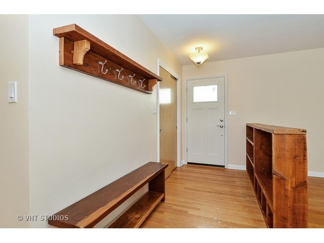 2015 Brummel St, Evanston, IL 60202 photo 2