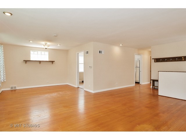 2015 Brummel St, Evanston, IL 60202 photo 4